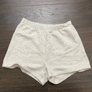 Aritzia tna fleece shorts 3”